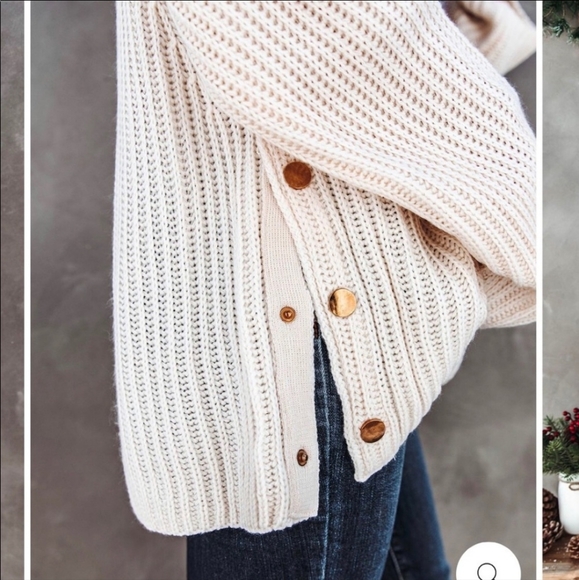 LN White Vici Sweater Button Crew S - Picture 4 of 8